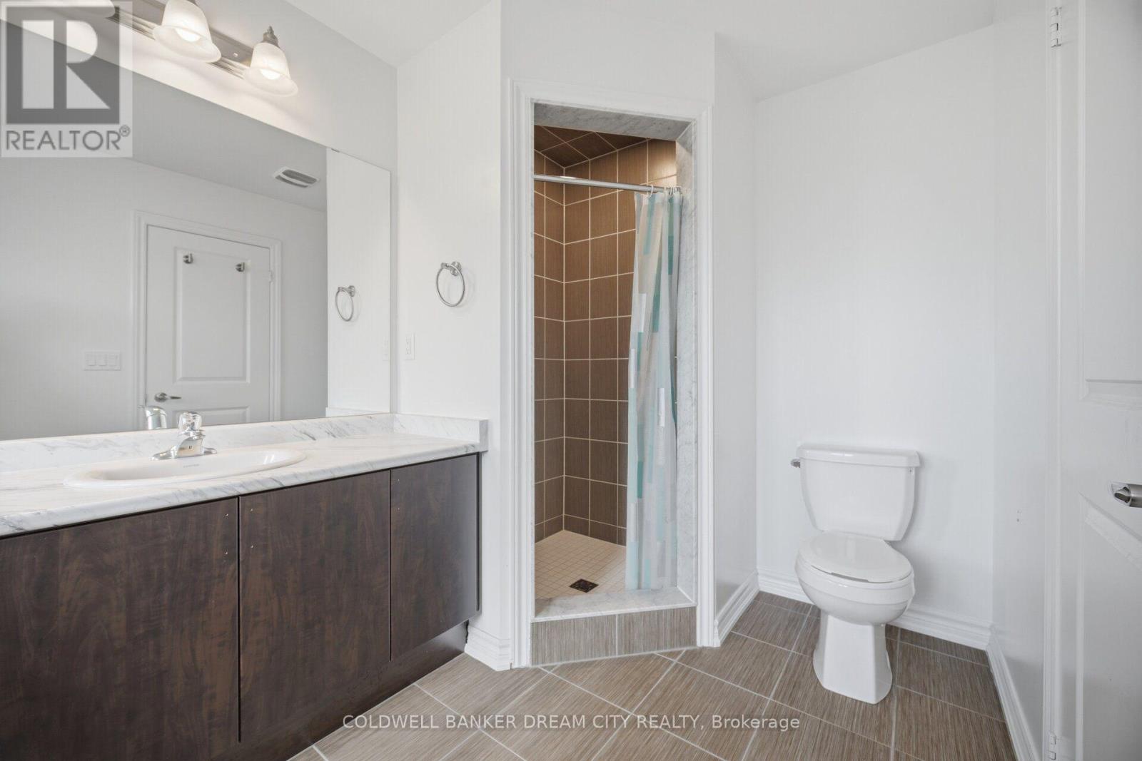 420 VANDUSEN AVENUE - 26