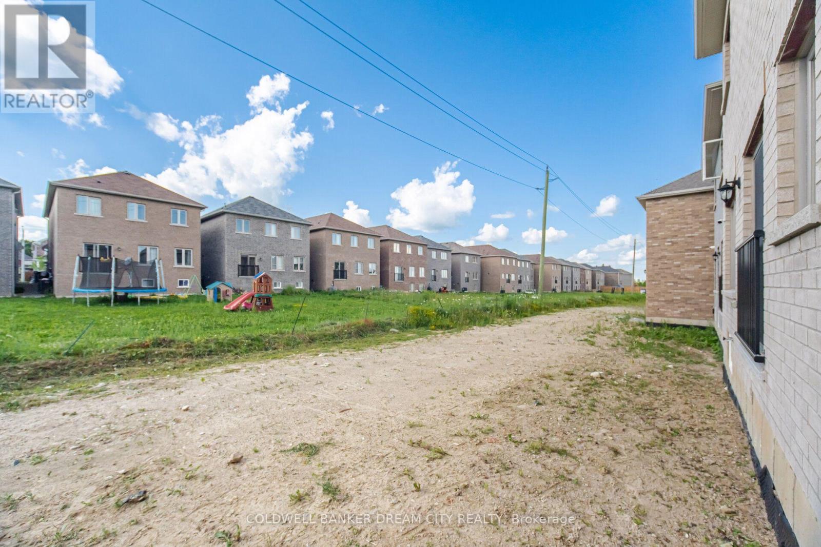 420 VANDUSEN AVENUE - 46