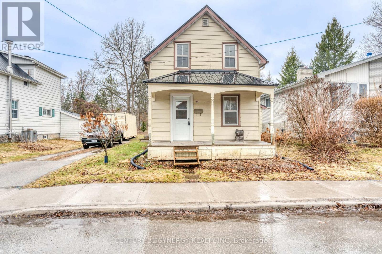 3 Bed, 2 Bath House for Sale in Perth – 108 BECKWITH STREET E, Perth – MLS# X12995926