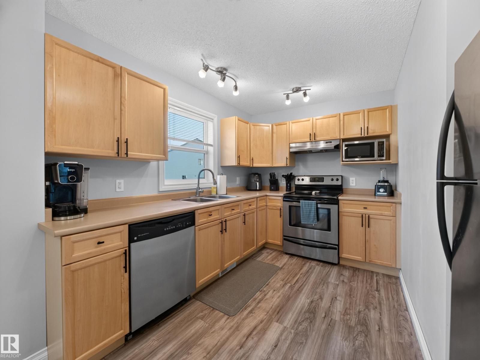 #44 12050 17 AV SW - Image 19