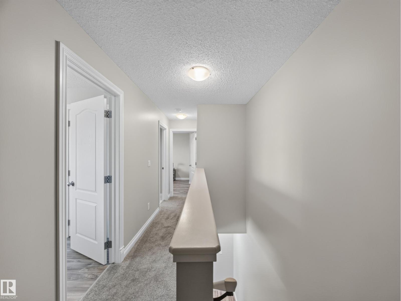 #44 12050 17 AV SW - 34