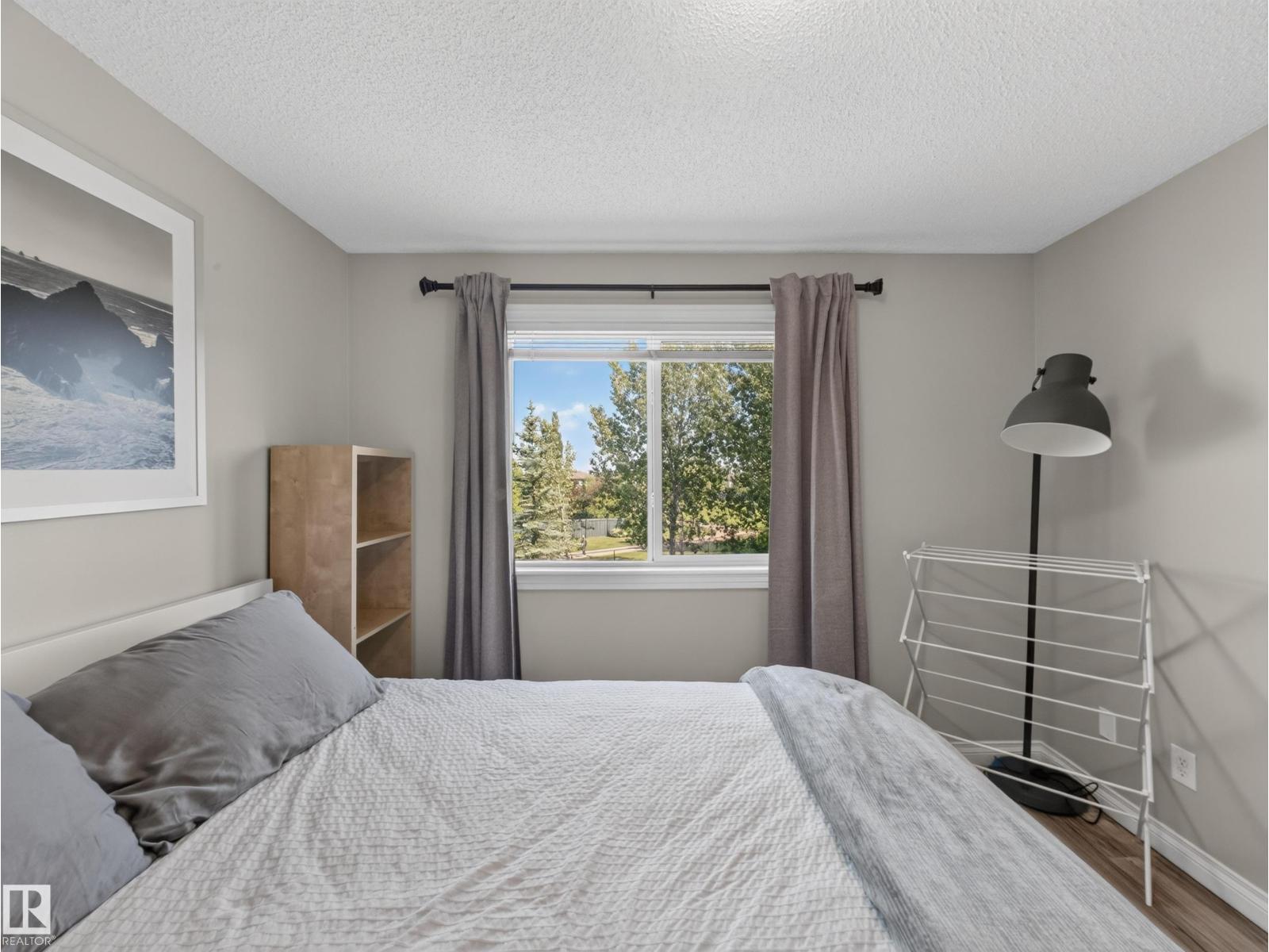 #44 12050 17 AV SW - Image 38