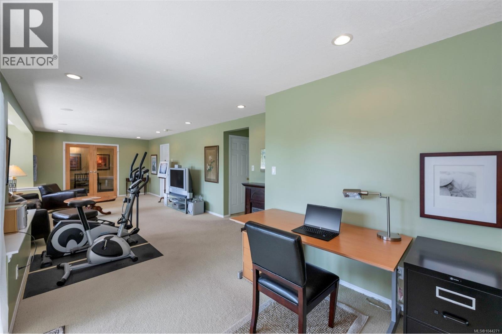 2840 Oceanside Lane - 10