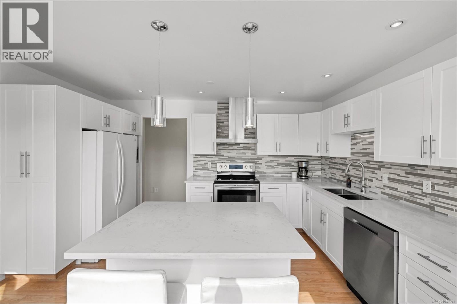 2840 Oceanside Lane - 3