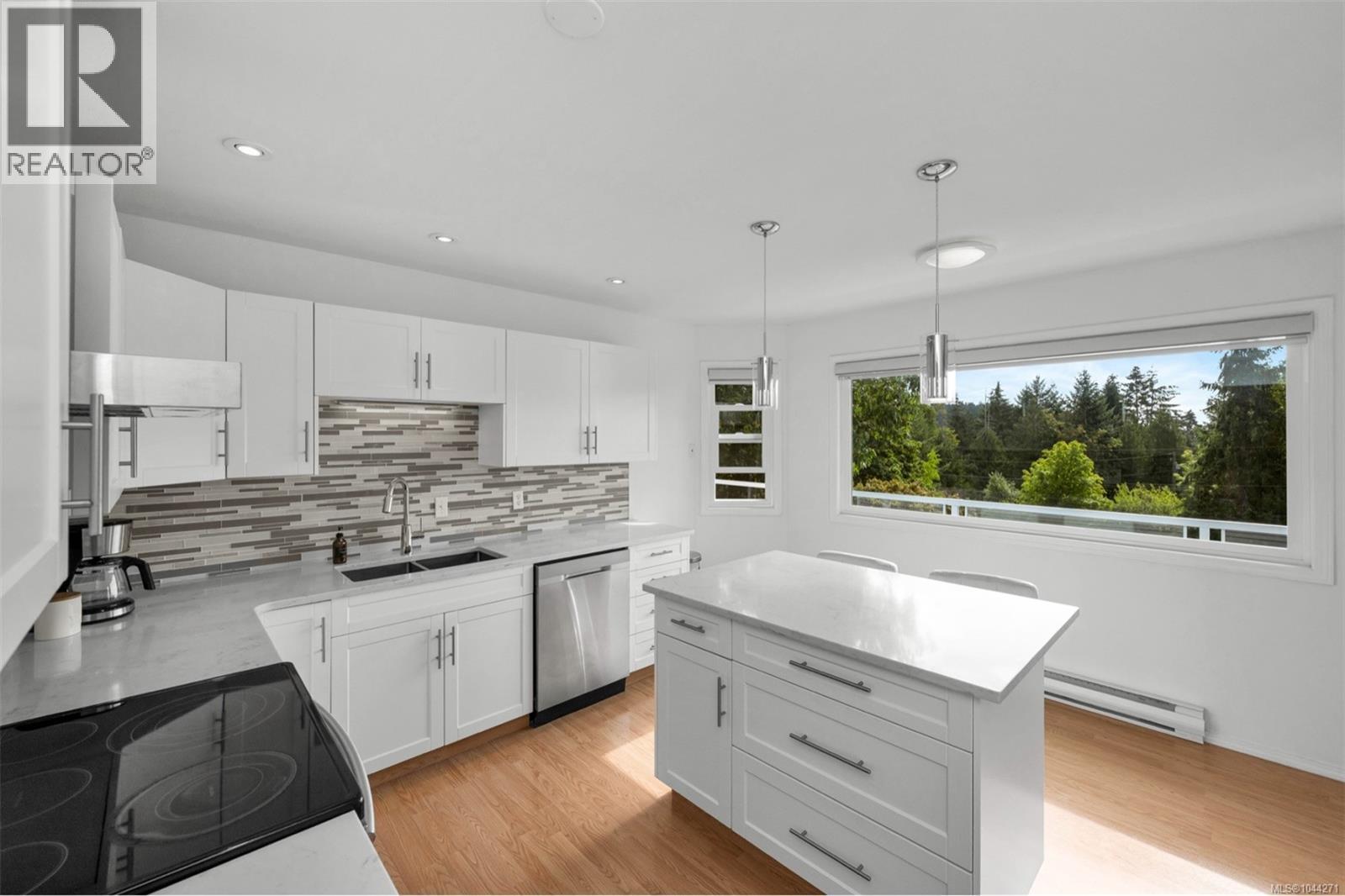 2840 Oceanside Lane - 4