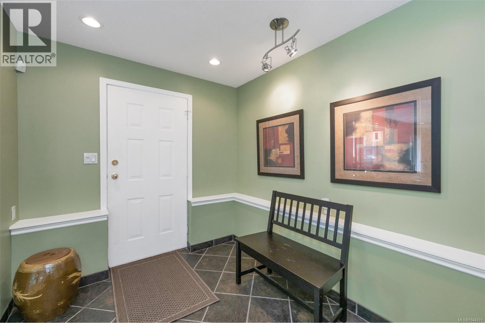 2840 Oceanside Lane - Image 42