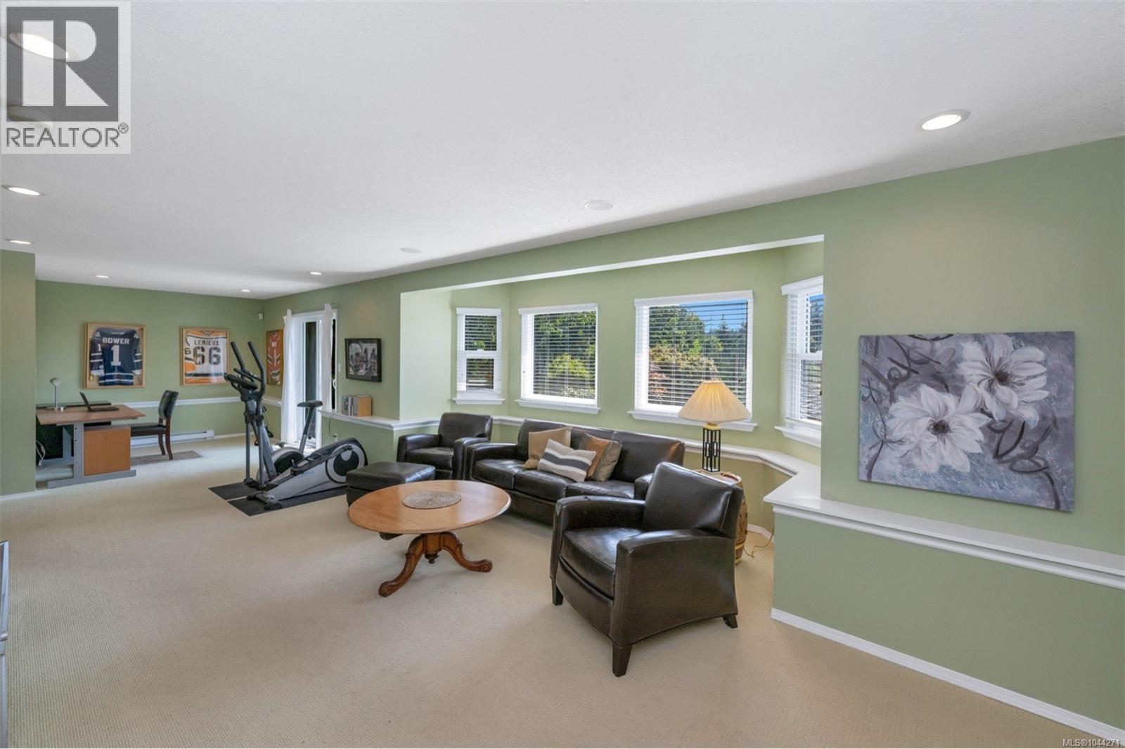 2840 Oceanside Lane - 9
