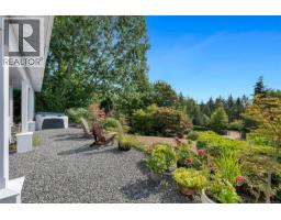 Primary Bedroom - 2840 Oceanside Lane, Mill Bay, BC V8H1E1 Photo 11