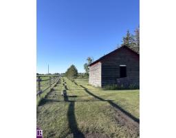 24523 Twp Road 582, Rural Sturgeon County, AB T0G1L2 Photo 6