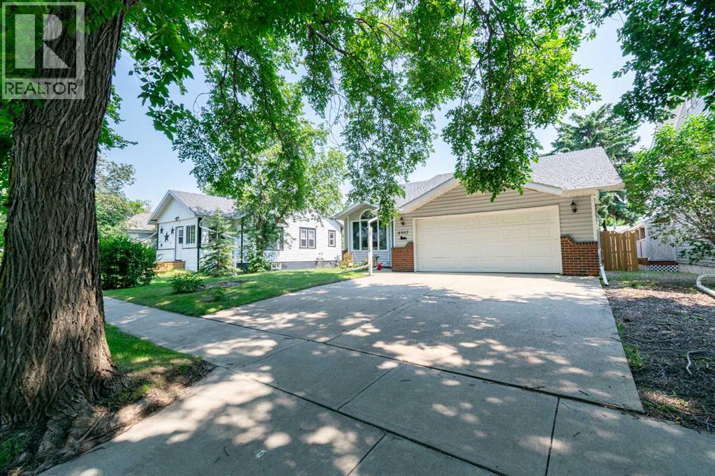 4907 53 Street - 2