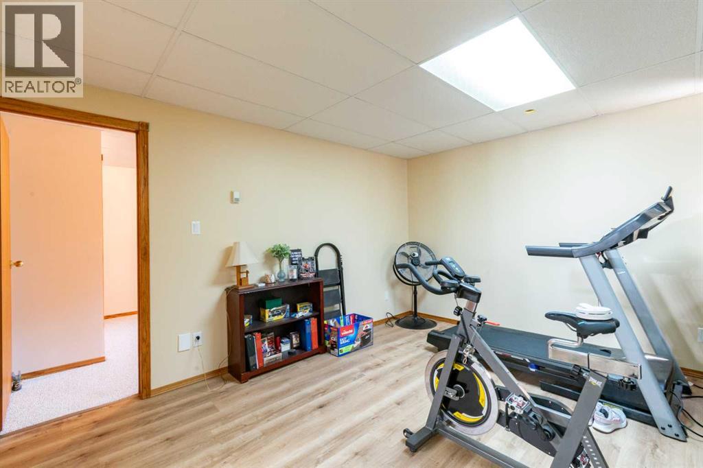 4907 53 Street - Image 39