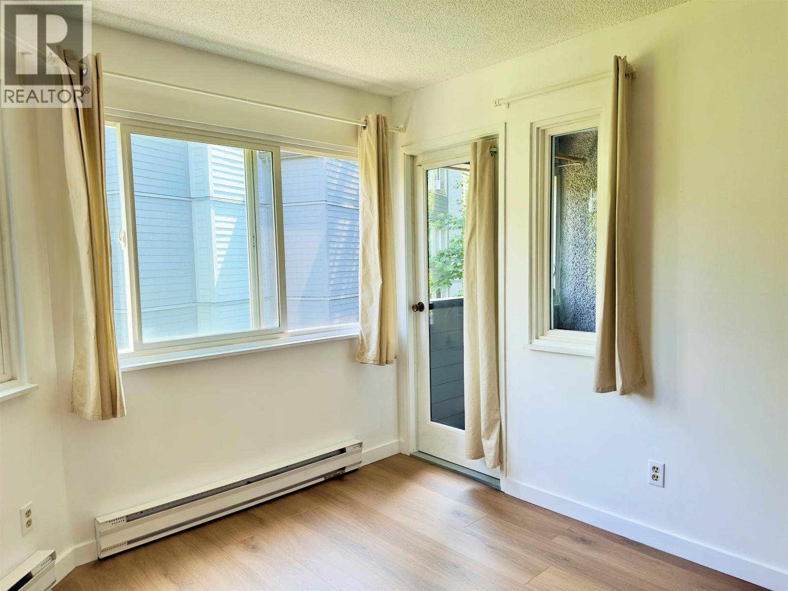 2 Bed, 1 Bath Apartment for Sale in Burnaby – 303 9890 MANCHESTER DRIVE, Burnaby – MLS# R3147897 - Image 85