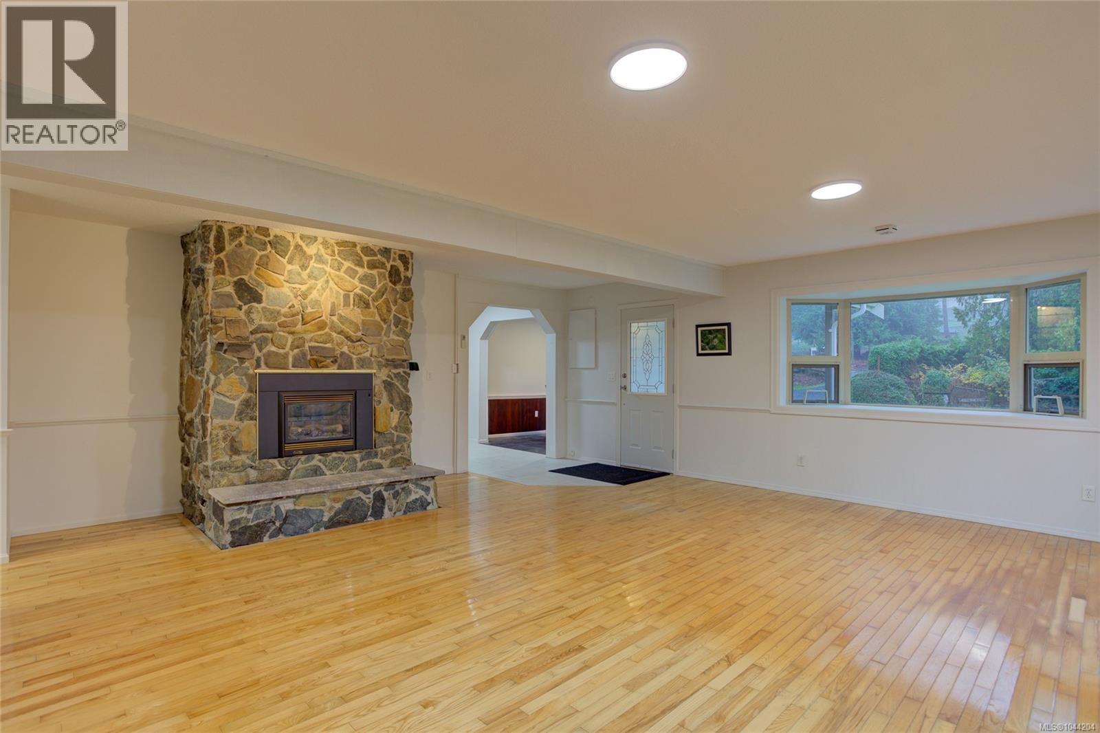 8147 Shasta Rd - 11