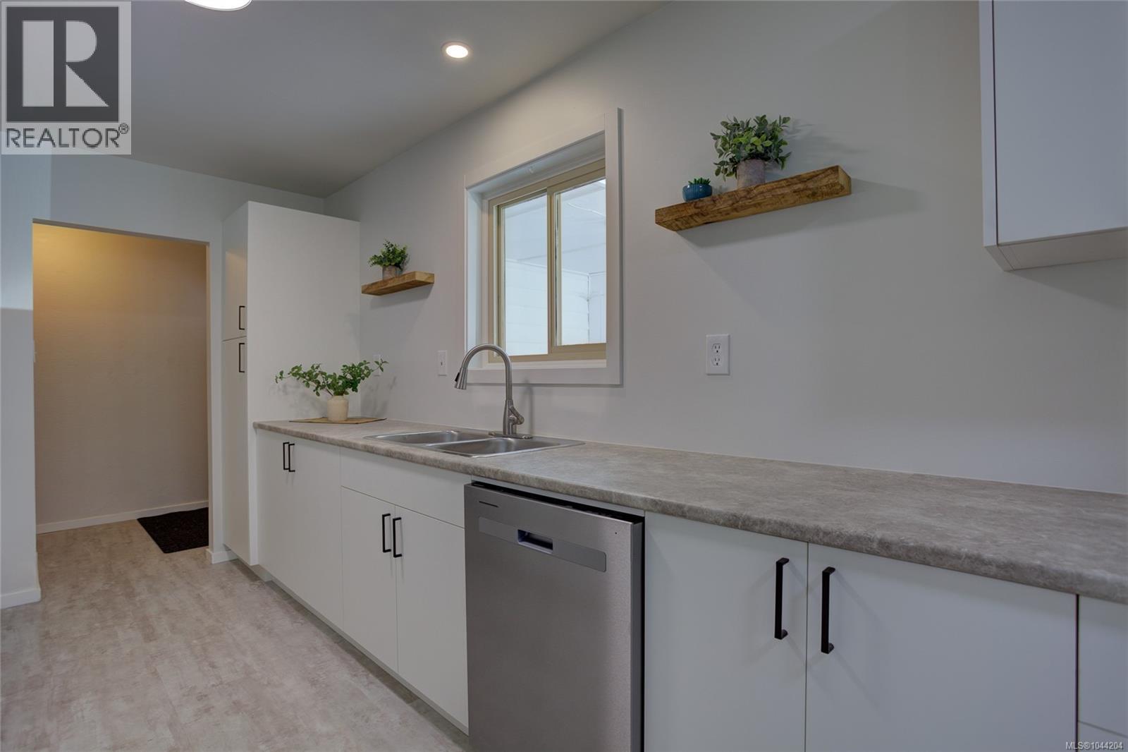 8147 Shasta Rd - Image 16