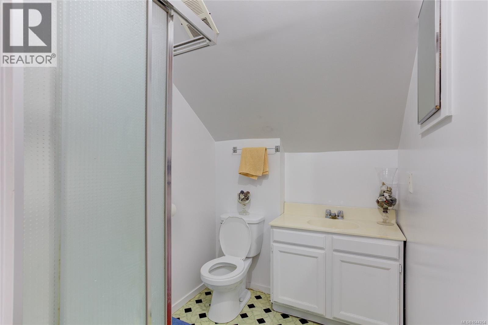 8147 Shasta Rd - Image 44