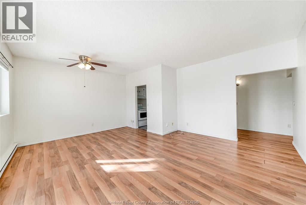 #105 3950 WYANDOTTE STREET - 22
