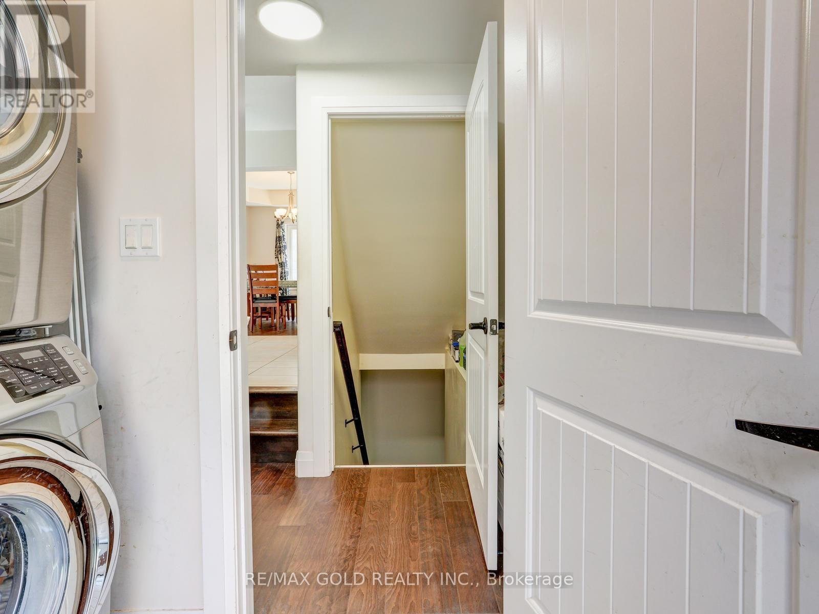 812 HALIFAX ROAD - 44