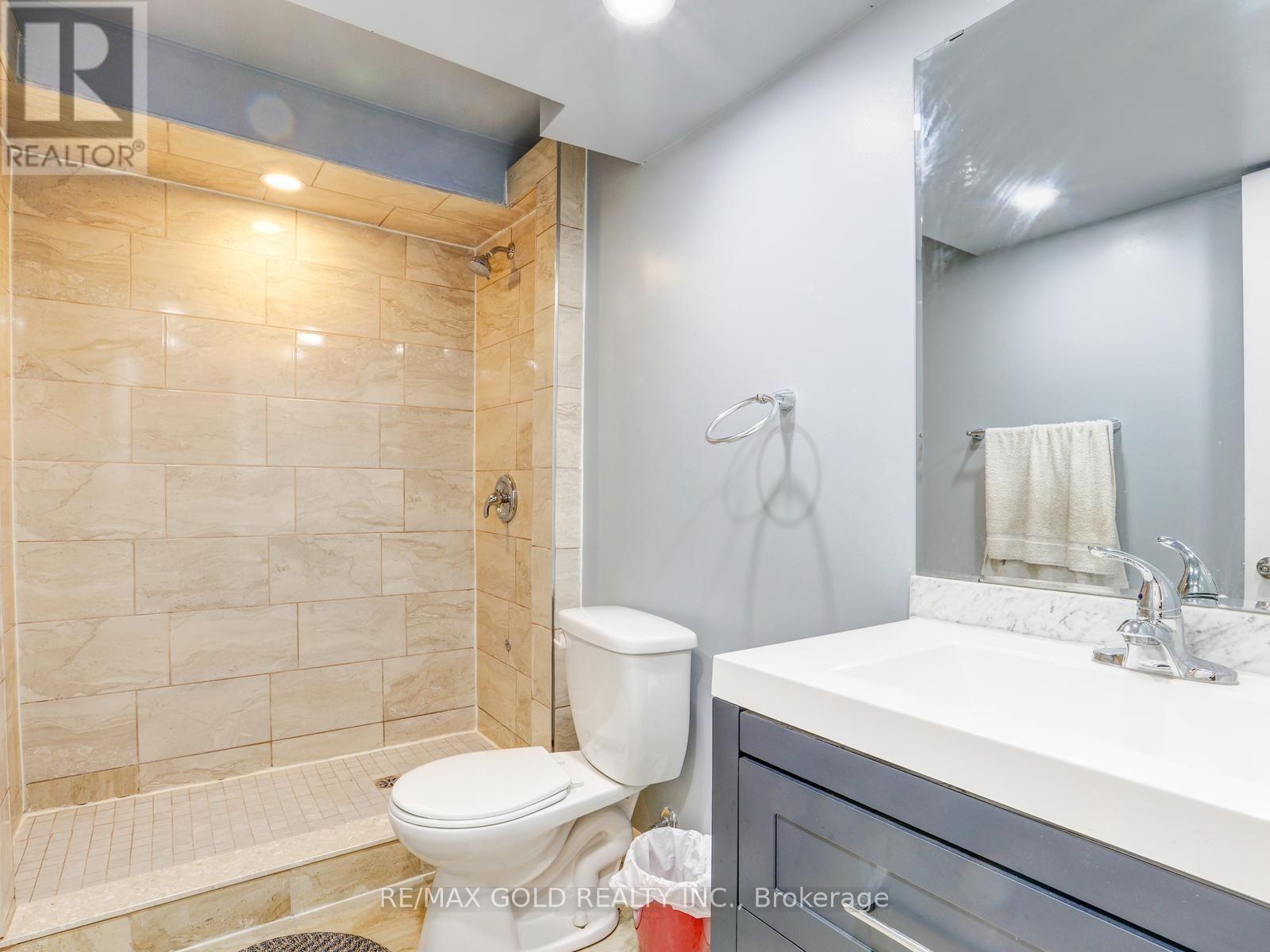 812 HALIFAX ROAD - 49