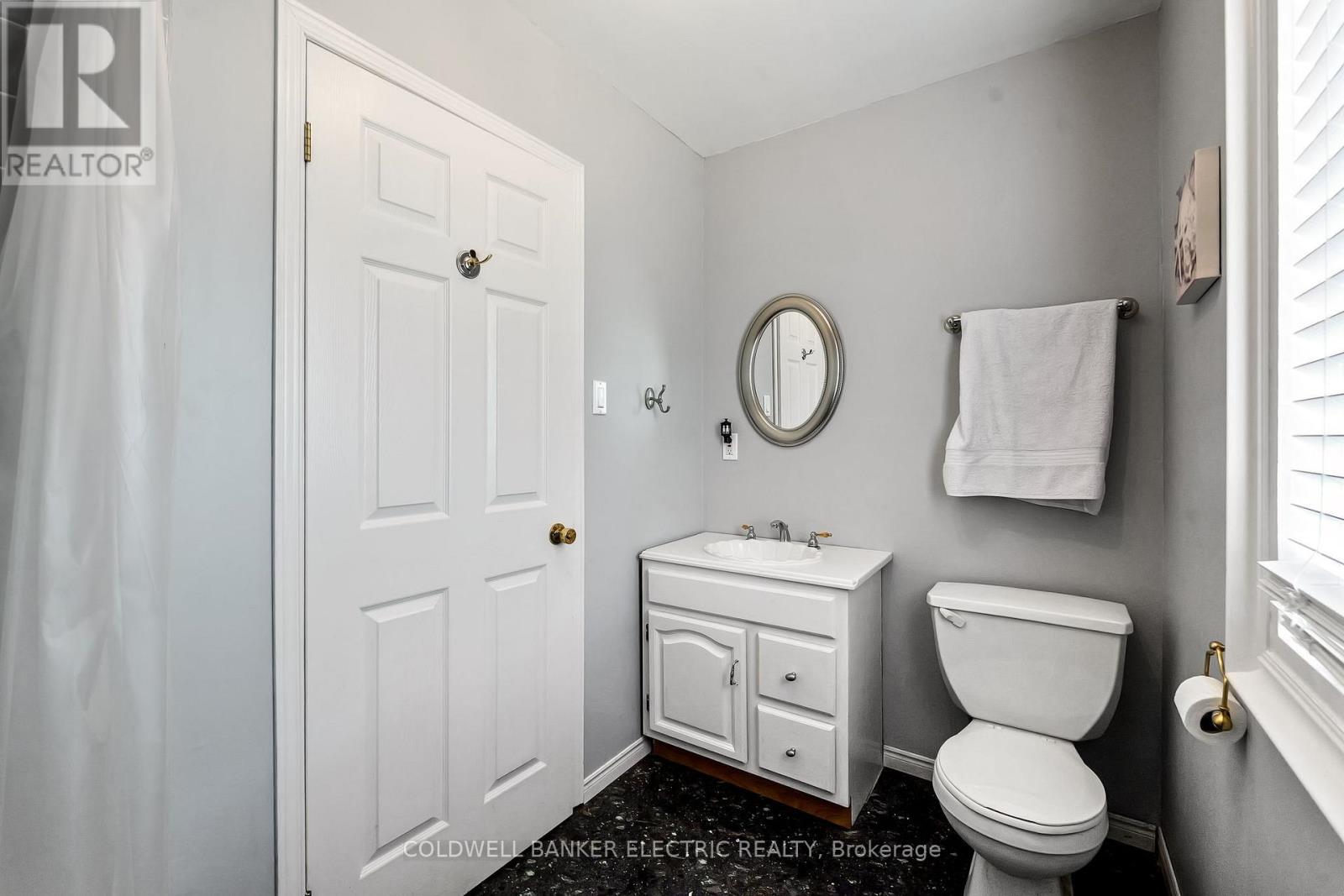 1481 BEAVER ROAD - 28