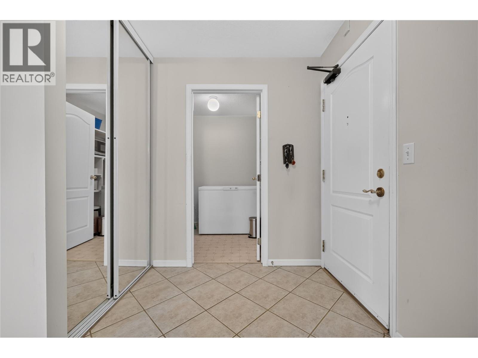 #411 780 Houghton Road - 21