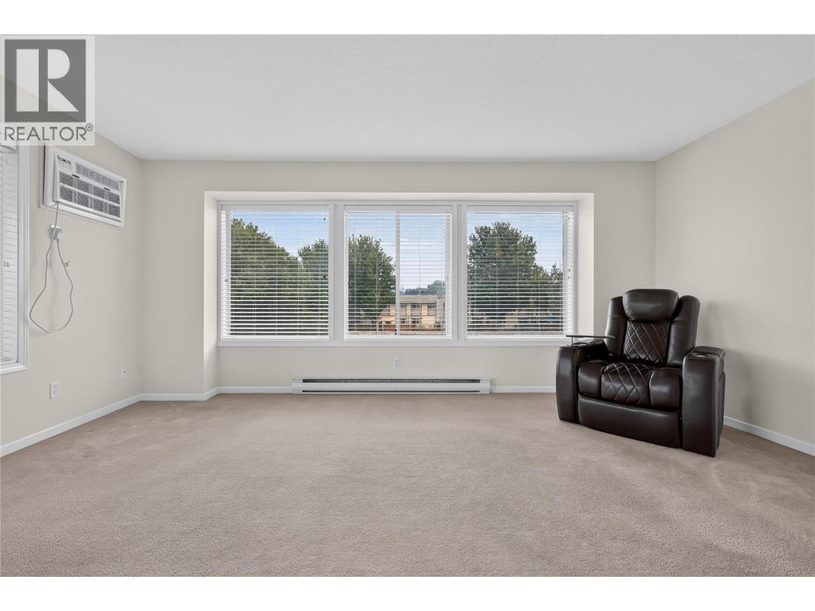#411 780 Houghton Road - 3
