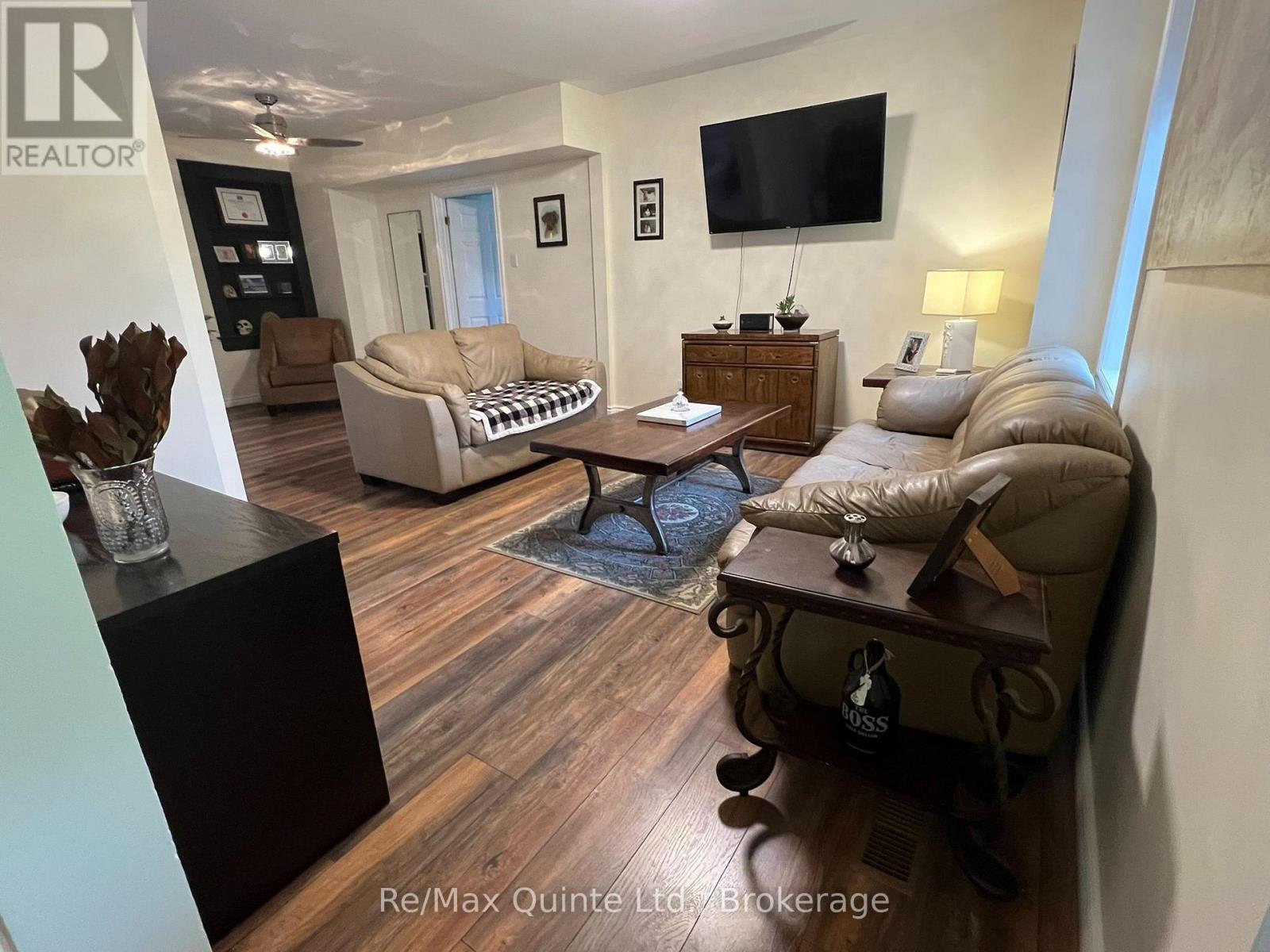 101 ROSELAND DRIVE - 12