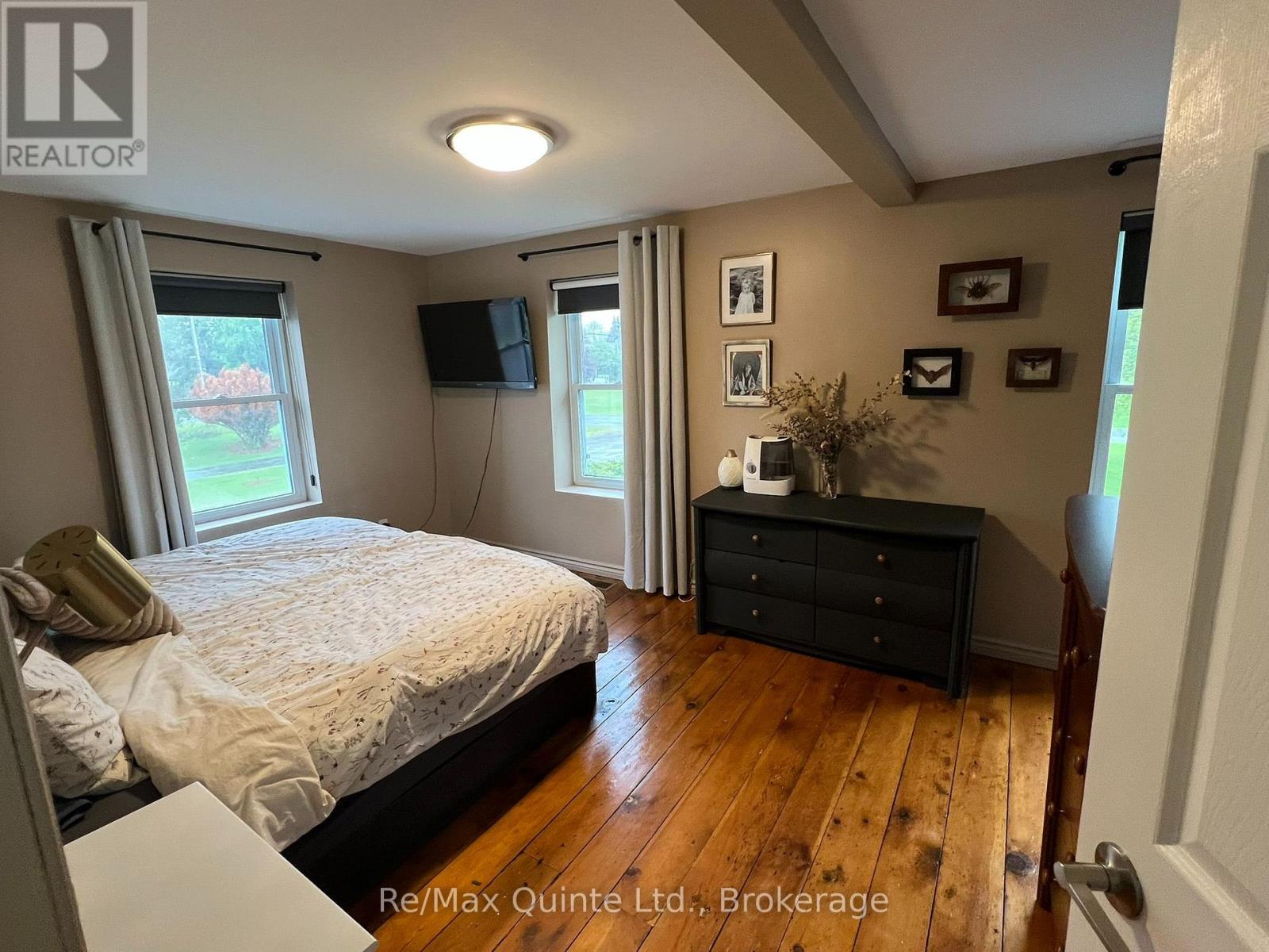 101 ROSELAND DRIVE - 21