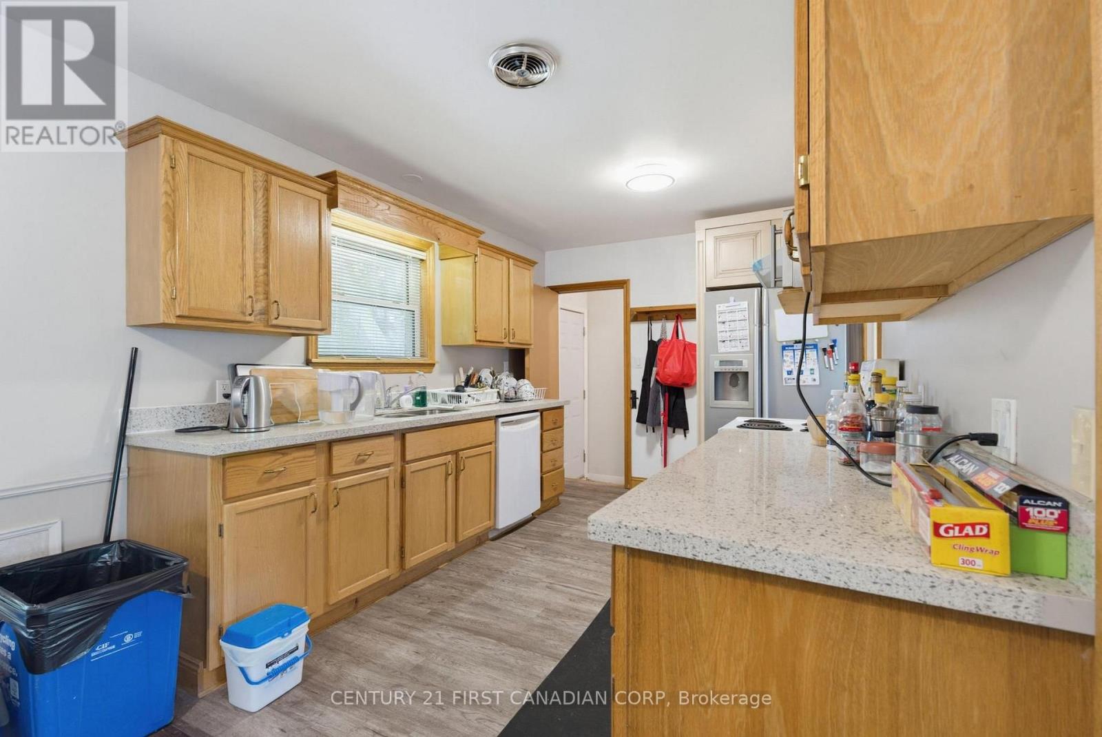 478 COOMBS AVENUE - 14
