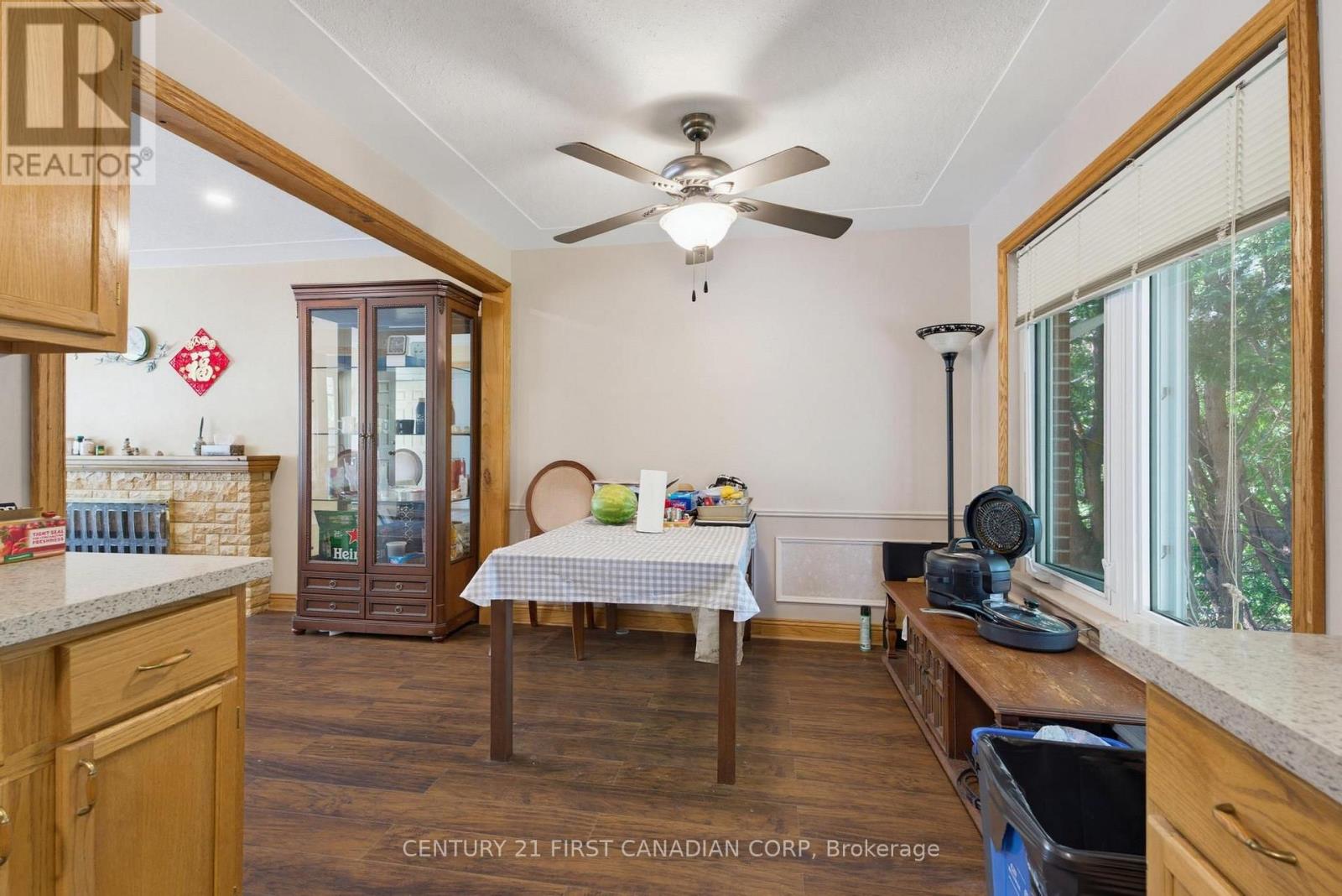 478 COOMBS AVENUE - 15