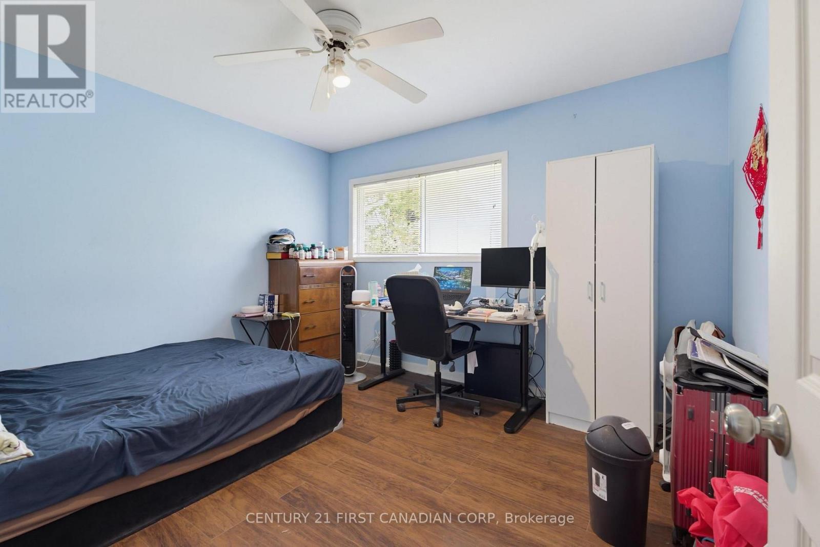 478 COOMBS AVENUE - 17