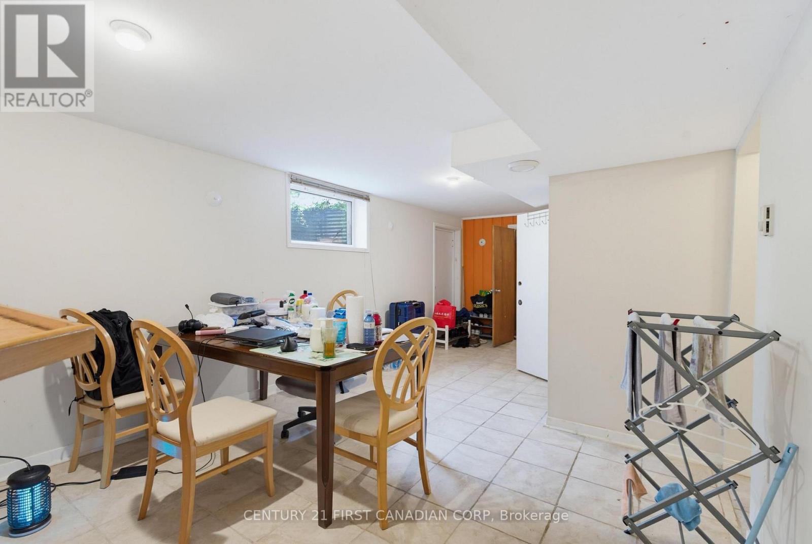 478 COOMBS AVENUE - 26