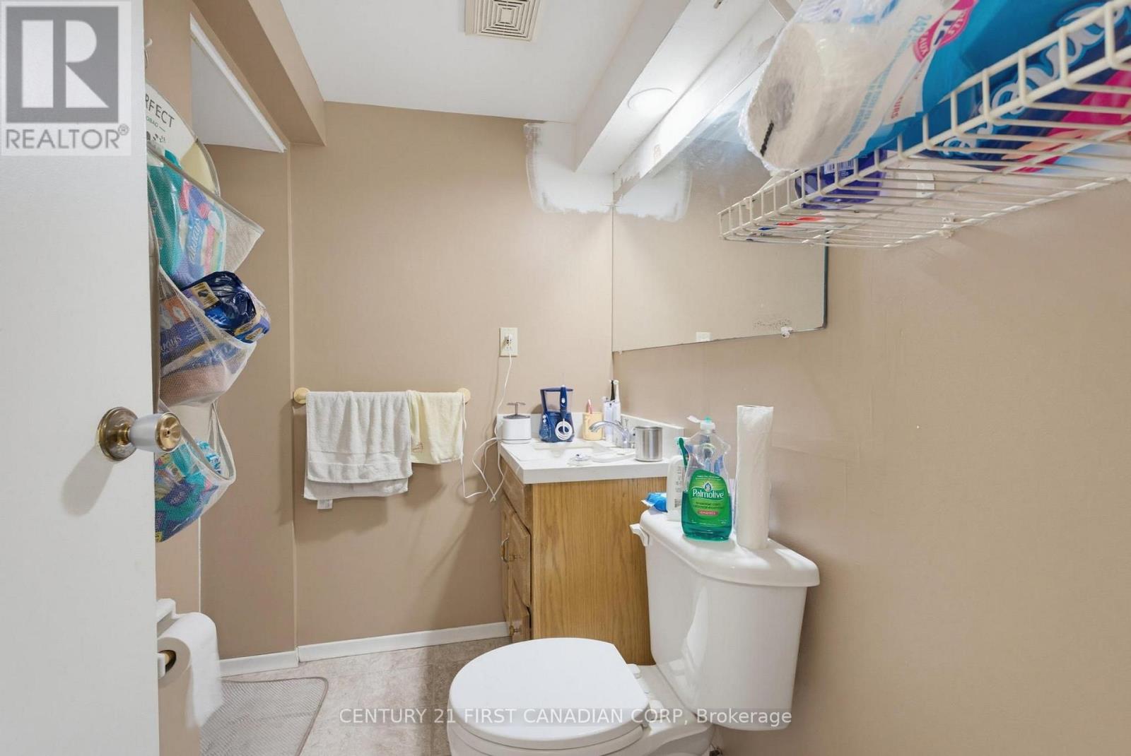 478 COOMBS AVENUE - 32