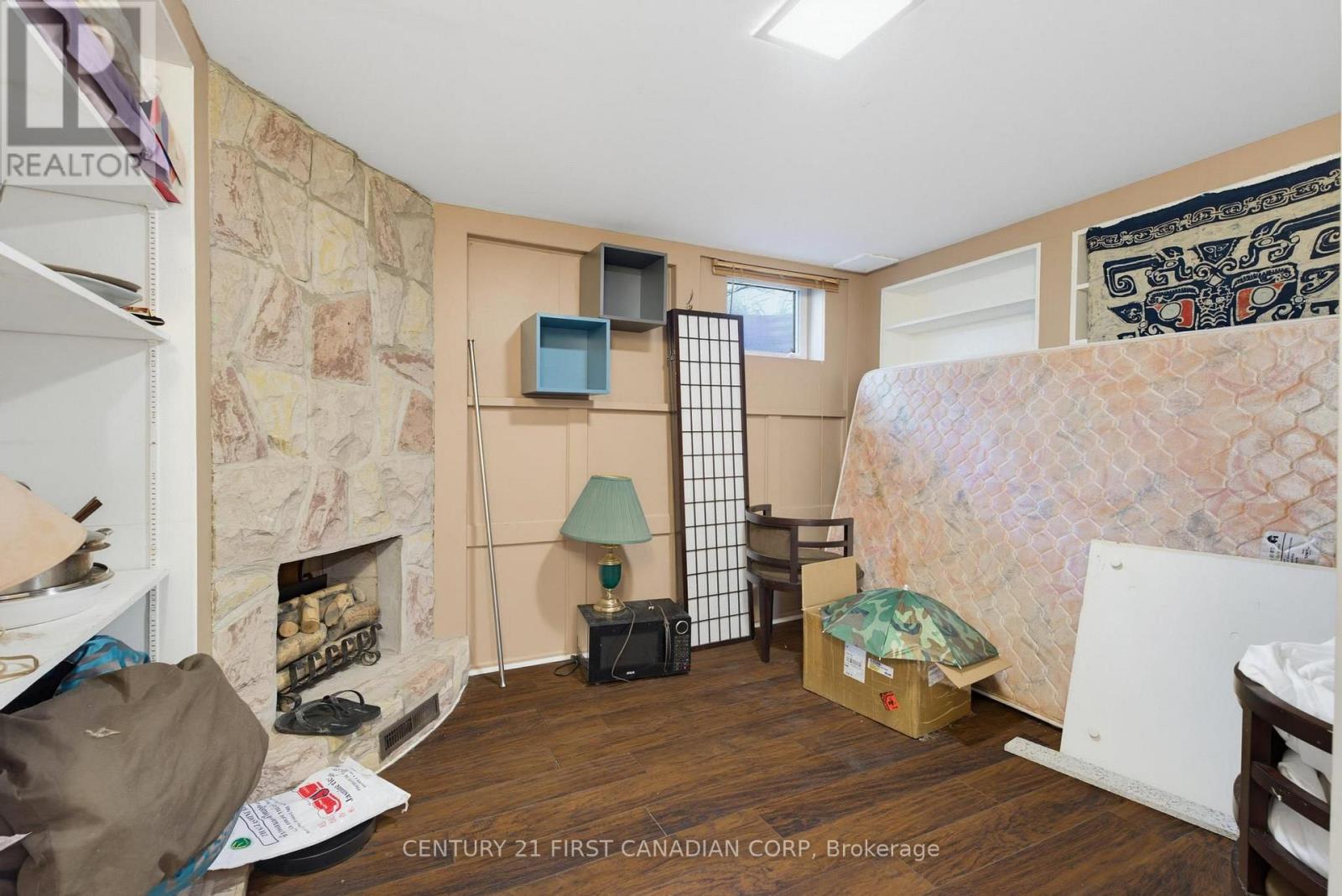 478 COOMBS AVENUE - 33