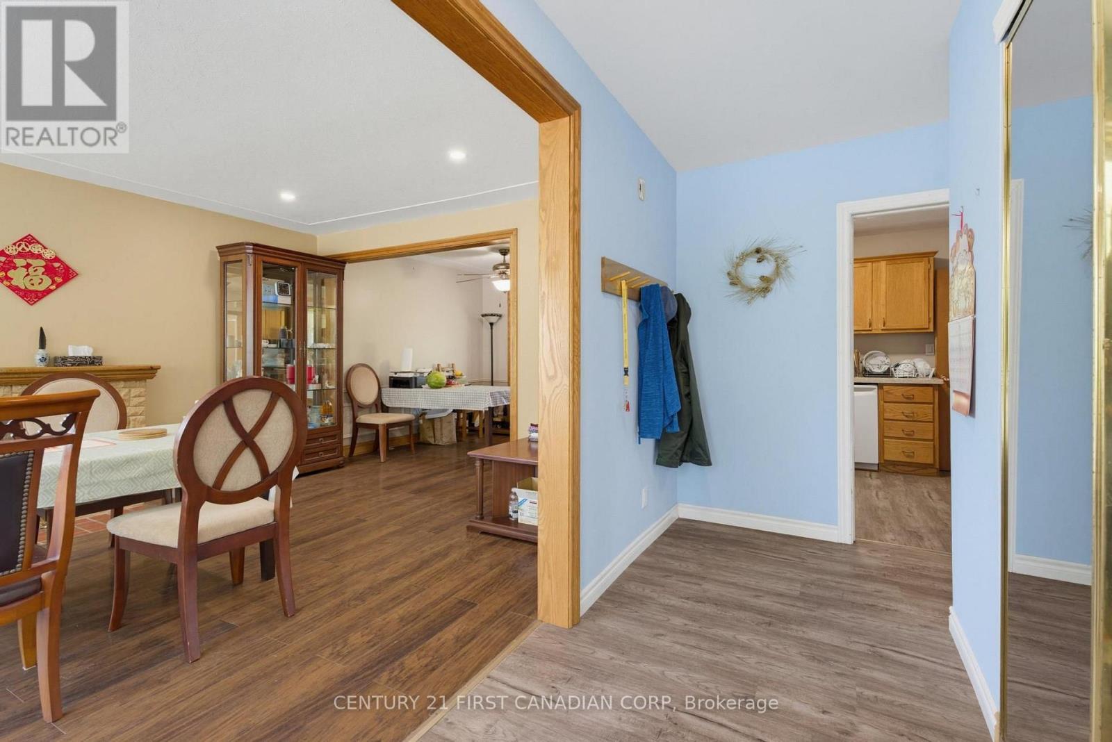 478 COOMBS AVENUE - 5