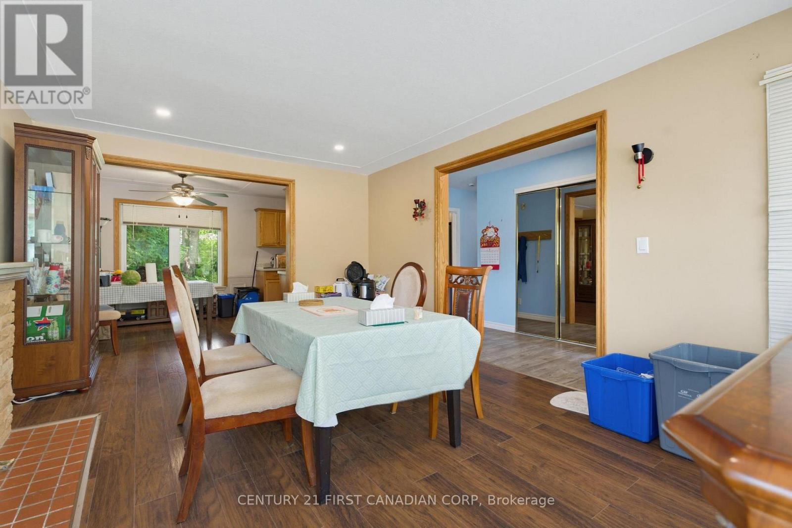 478 COOMBS AVENUE - 8