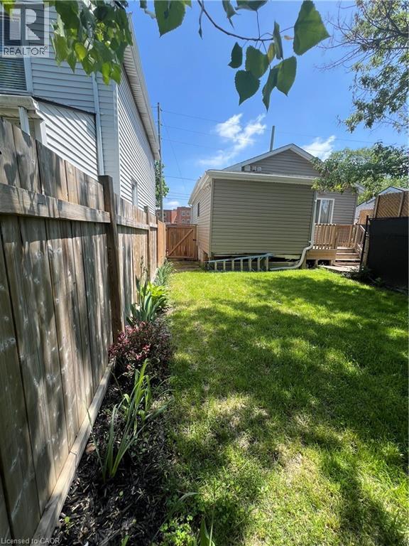 179 VINE Street S - 14