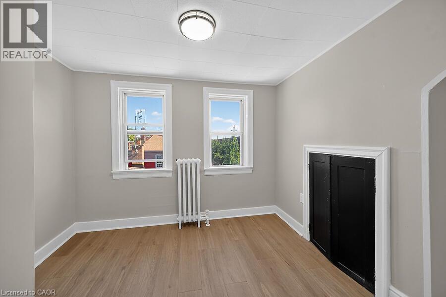 103 MARY Street - 38