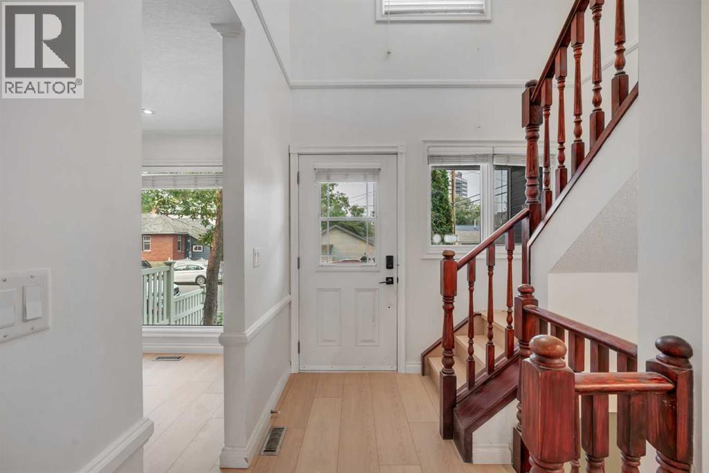 8, 834 2 Avenue NW, Sunnyside, Calgary photo 3