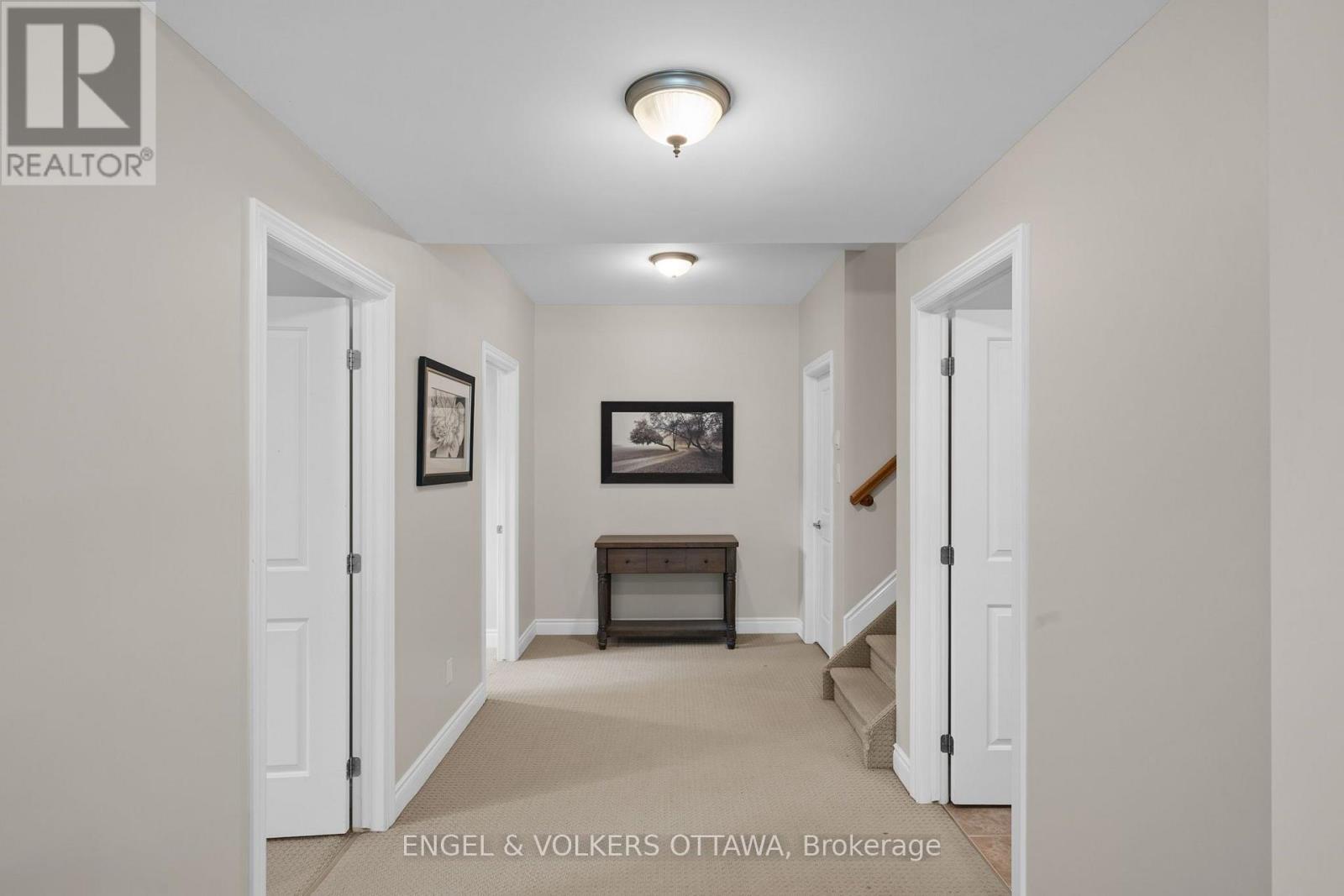876 CENTER STREET - 28