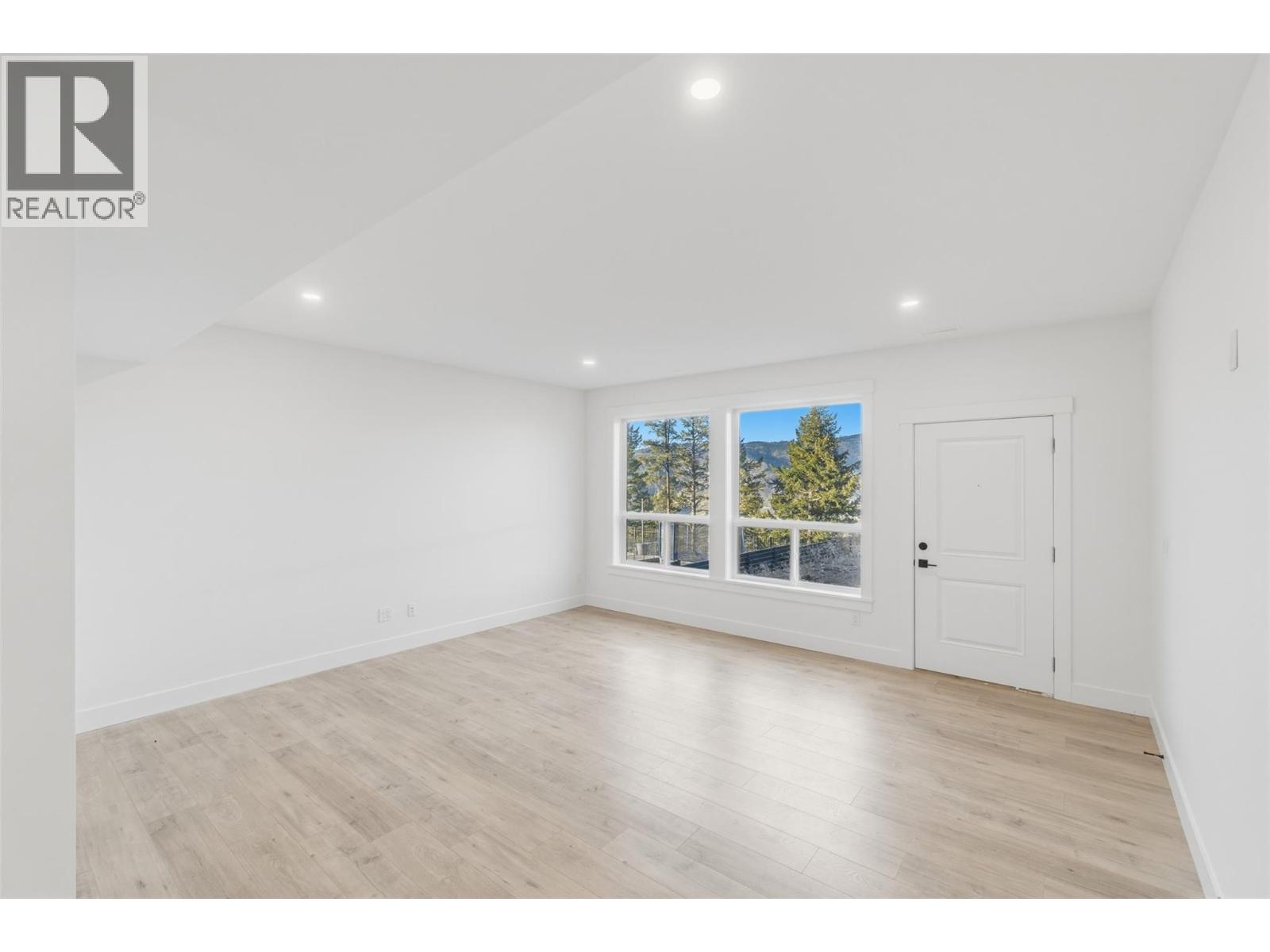 1762 Balsam Place - 34