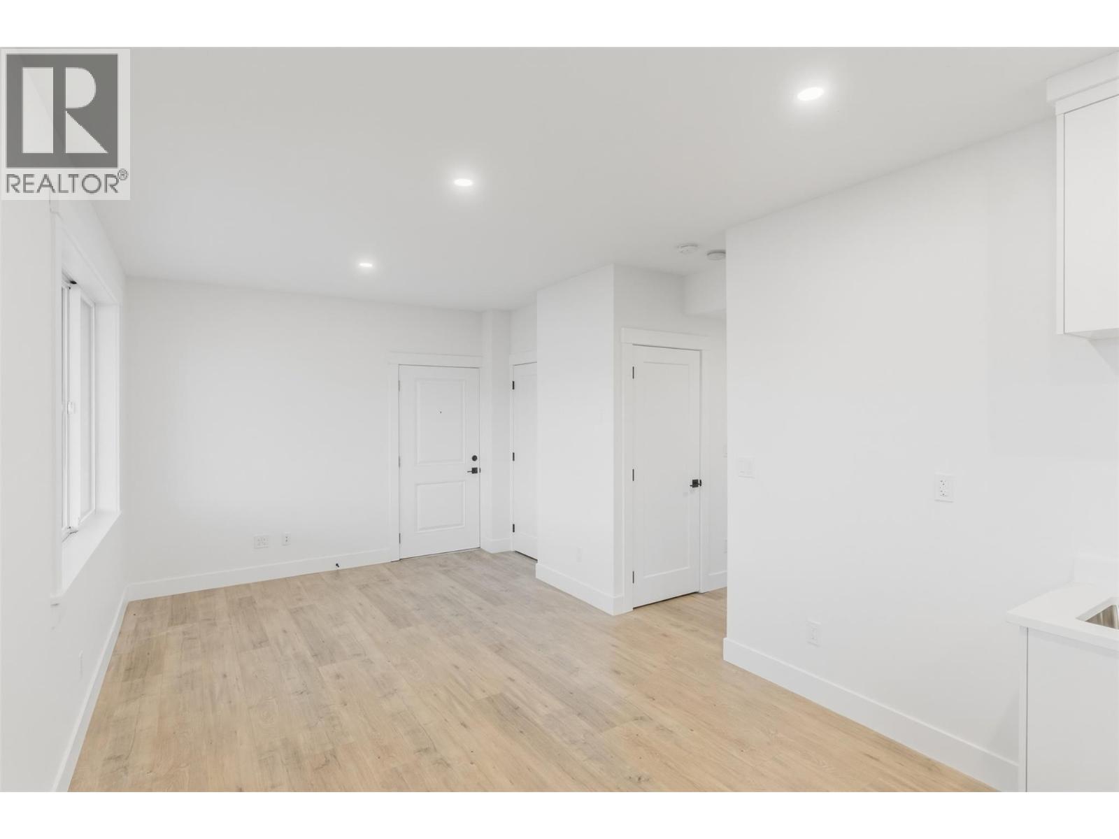 1762 Balsam Place - 41