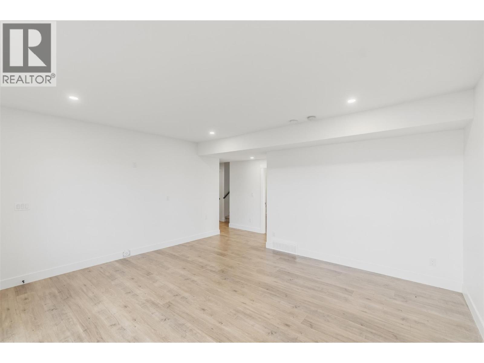 1762 Balsam Place - 35