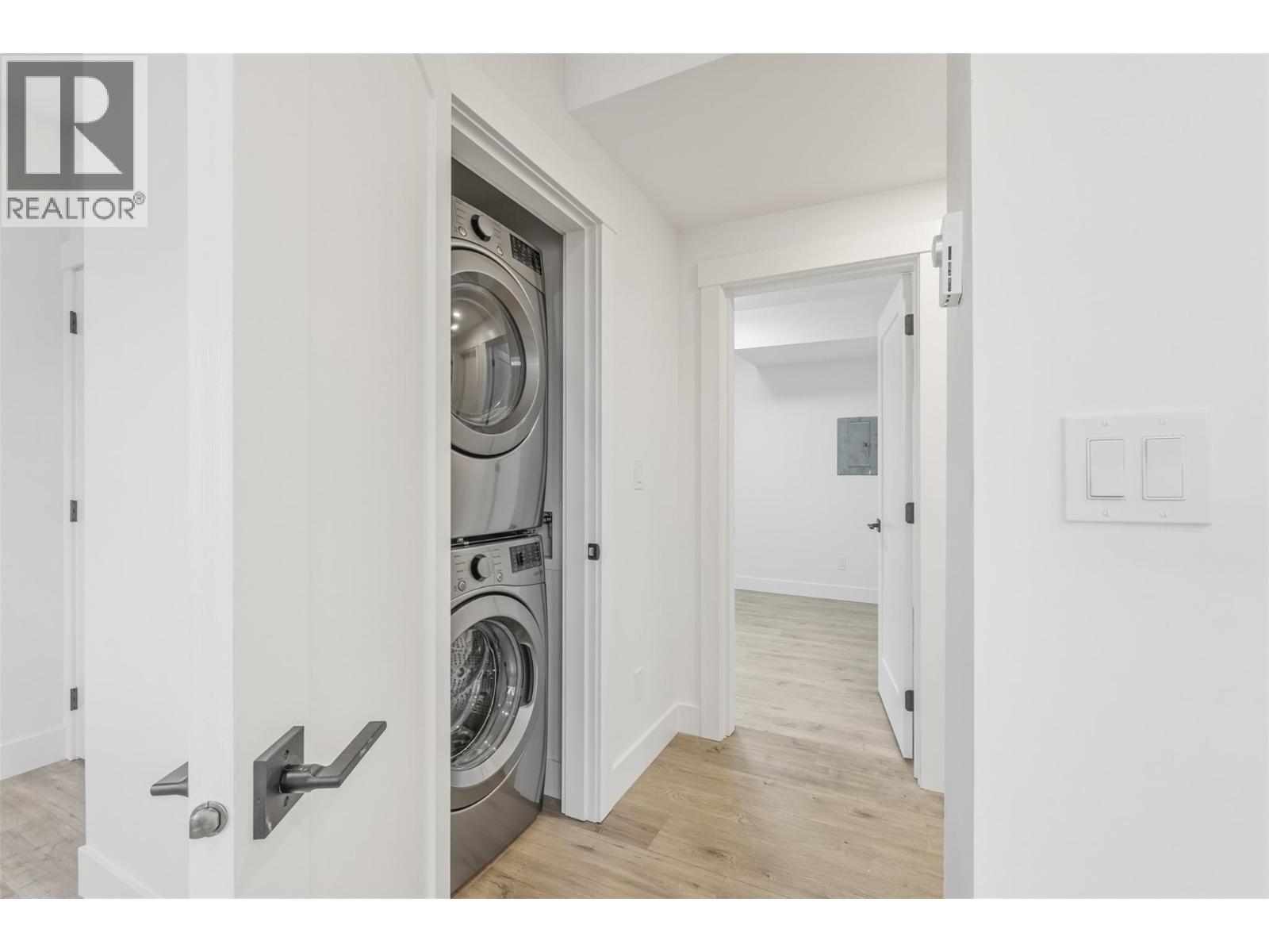 1762 Balsam Place - 44
