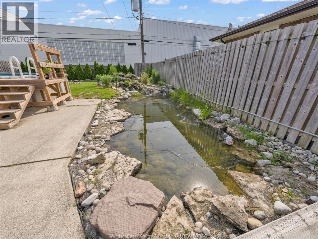 2696 MELDRUM ROAD - 40