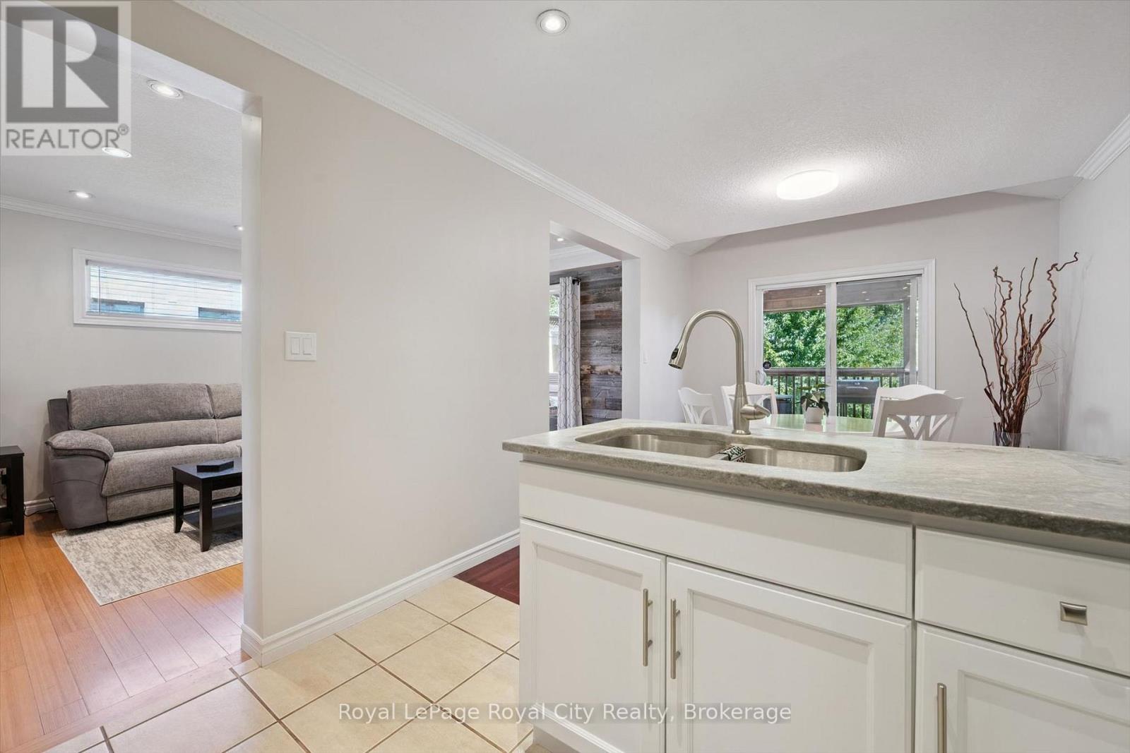 220 CARRINGTON DRIVE - 10