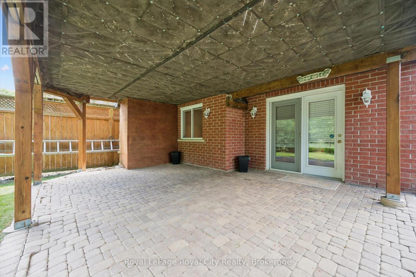 220 CARRINGTON DRIVE - 32