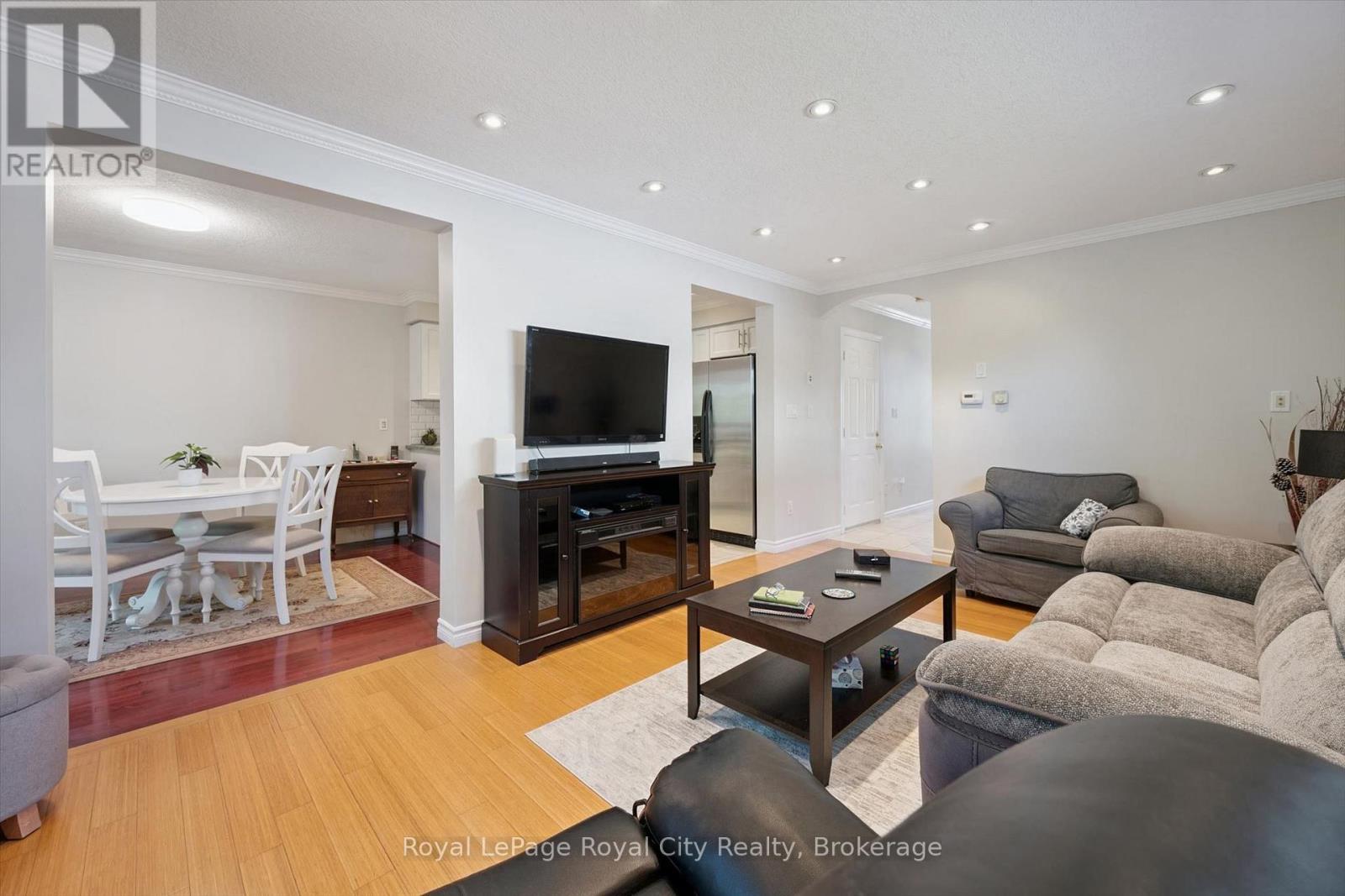 220 CARRINGTON DRIVE - 5