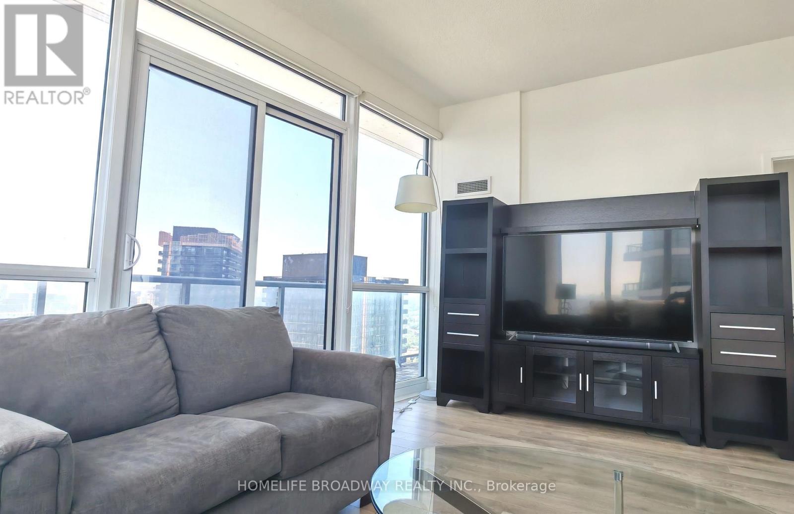 #3609 121 MCMAHON DRIVE - Image 5