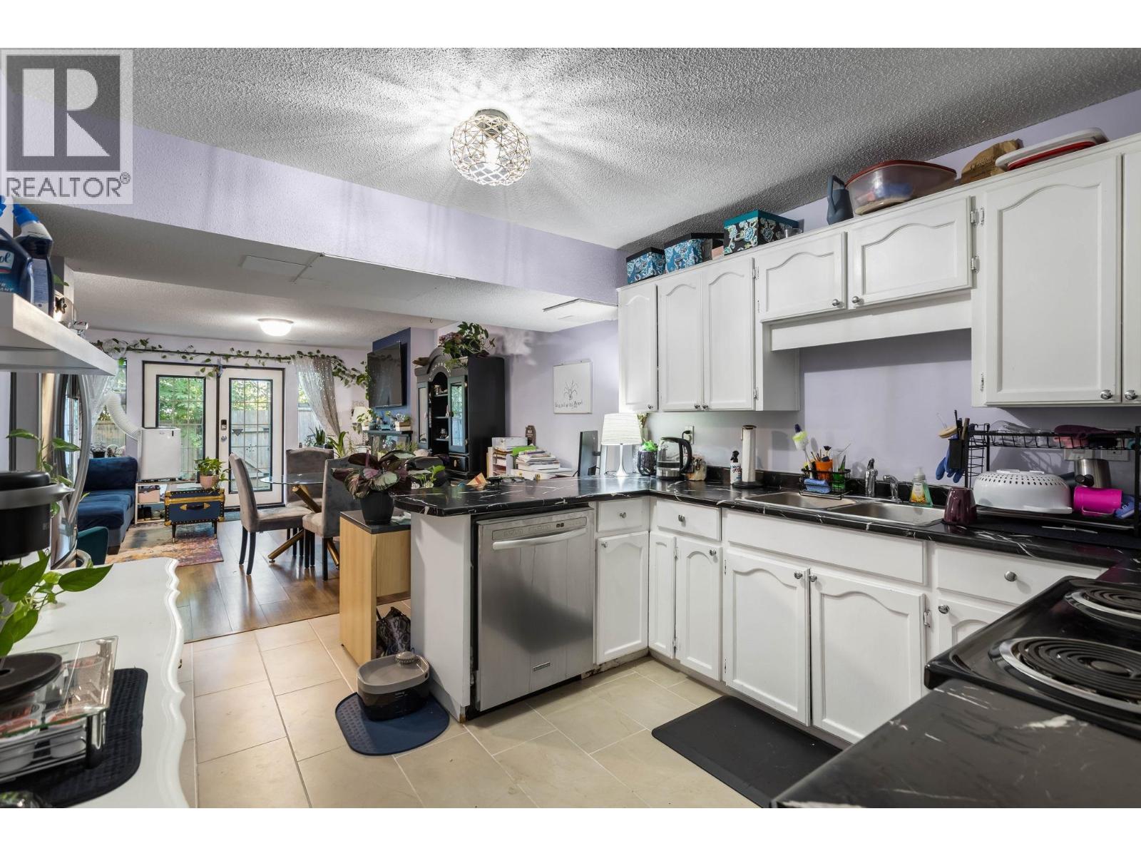 1030 YARMOUTH STREET, Port Coquitlam