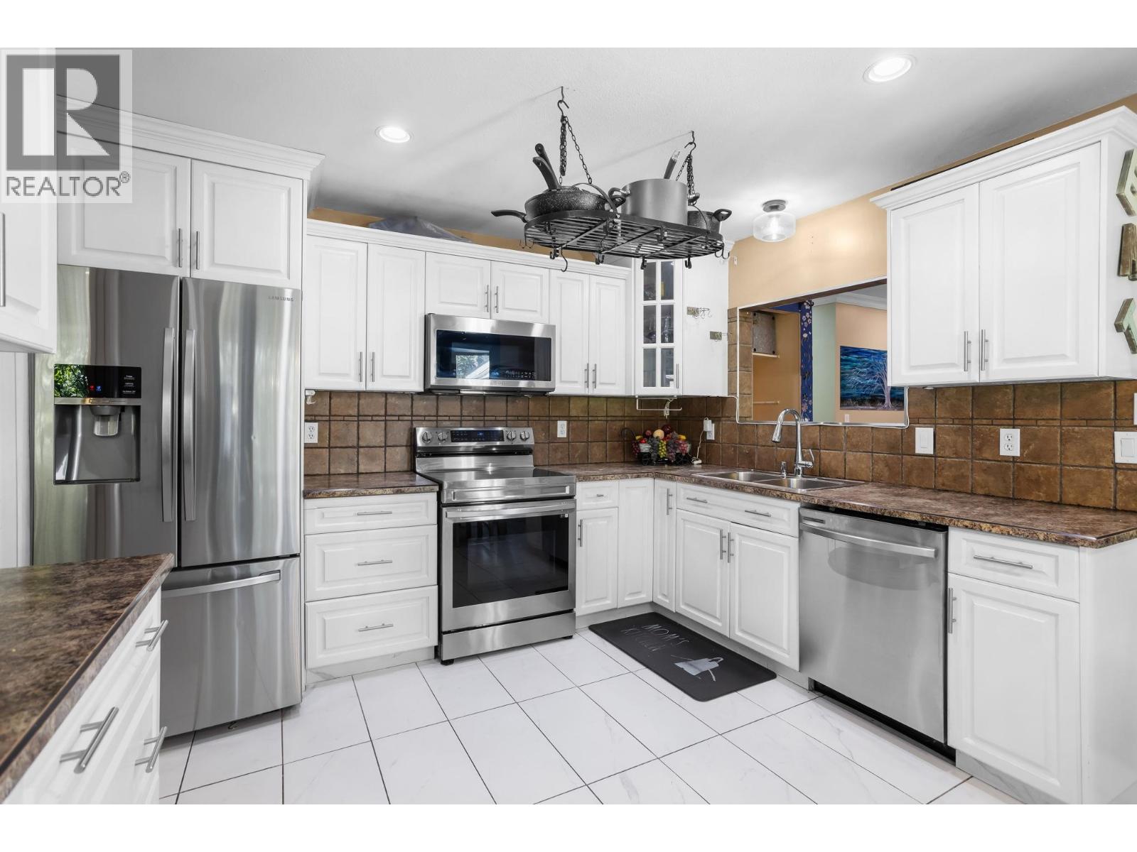 1030 YARMOUTH STREET, Port Coquitlam